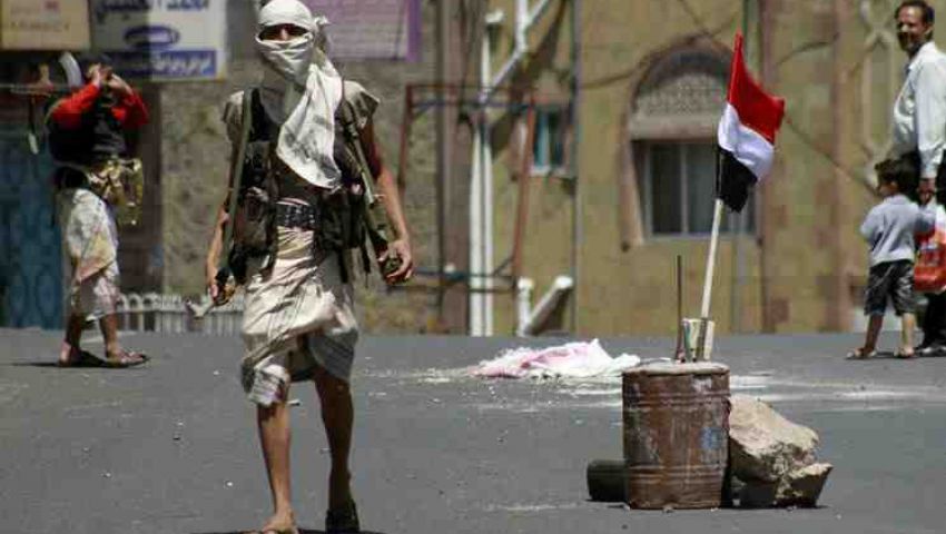  مقتل 4 من مسلحي الحوثي في كمين للمقاومة الشعبية غربي تعز  